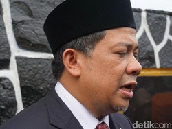Sindir Pernikahan Putri Jokowi, Fahri: Harusnya di Rumah Saja