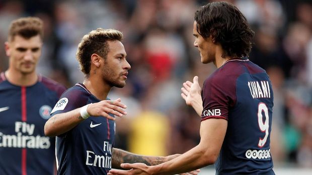 Neymar dan Edinson Cavani berbagi kesempatan di lini serang Paris Saint-Germain.