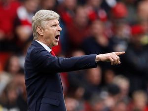 Huddersfield Sulitkan City, Arsenal pun Waspada