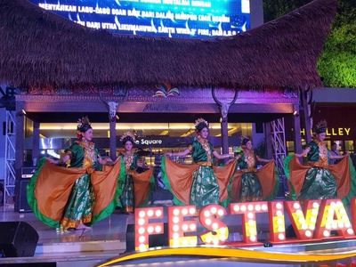Intip Suasana Seru dan Makanan Enak yang Ada di FKB 2017