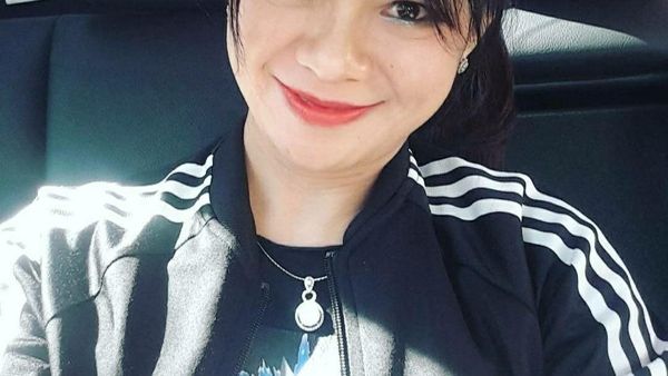 Diet Sehat Ala Tante Sandra Dewi, Tetap Awet Muda di Usia 50 Tahun