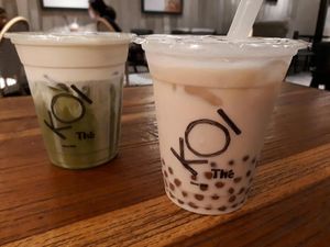 Enaknya Minum Milk Tea dengan Bubble Keemasan dan Macchiato Enaknya Minum Milk Tea dengan Bubble Keemasan dan Macchiato