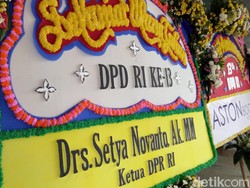 HUT DPD ke-13, Setya Novanto Kirim Karangan Bunga