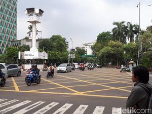 TL Thamrin-Kebon Sirin Akan Berlaku Satu Arah, Polisi Siapkan Rekayasa Lalin TL Thamrin-Kebon Sirin Akan Berlaku Satu Arah, Polisi Siapkan Rekayasa Lalin