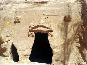 Madain Saleh, Kuto Kuno Tempat Kaum Tsamud Diazab Jadi Warisan UNESCO Madain Saleh, Kuto Kuno Tempat Kaum Tsamud Diazab Jadi Warisan UNESCO
