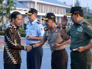Foto: Mengenal Makna 10 Motif Batik dari Gaya Busana Jokowi