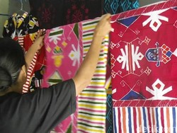 Kenalkan, Ini Batik Aliran Garis Lurus dari Wonosobo