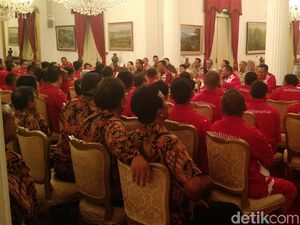 Jokowi Minta Indonesia Finis Peringkat Kelima di Asian Para Games 2018 Jokowi Minta Indonesia Finis Peringkat Kelima di Asian Para Games 2018
