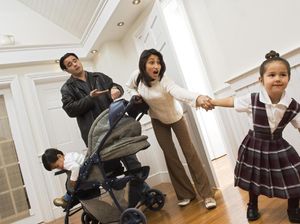 Agar Anak Nggak Rewel, Haruskah Kita Penuhi Semua Permintaannya?