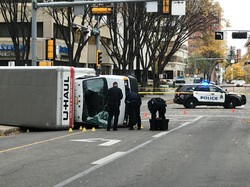 Pengungsi Somalia Tikam Polisi dan Tabrak Pejalan Kaki di Kanada