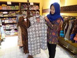 Pengusaha Batik Solo Lirik Pasar Anak Muda
