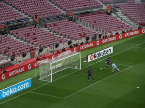 Pertandingan yang Bikin Barcelona Serba Salah