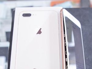 Media Pemerintah China Bahas iPhone 8 Bengkak Media Pemerintah China Bahas iPhone 8 Bengkak