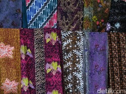Selamat Hari Batik Nasional! Ini Batik Favorit Para Artis