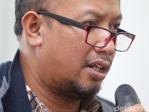 YLKI Minta Tol Digratiskan Bila Arus Mudik Macet Total YLKI Minta Tol Digratiskan Bila Arus Mudik Macet Total