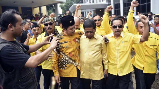 Kader Golkar Jabar Bersikeras Usung Dedi Mulyadi di Pilgub