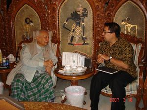 Kenangan Fadli Zon dan Catatan Kesehatan Soeharto 1999-2008