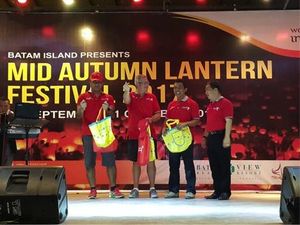 Mid Autumn Lantern Festival Bawa Berkah untuk Batam
