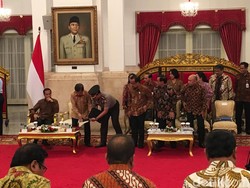 Pesan Jokowi di Sidang Kabinet: Terus Kerja Sama dan Jaga Stabilitas