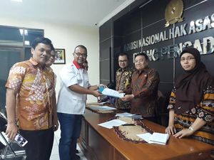 Keluarga Dibatasi Jenguk Asma Dewi, ACTA Melapor ke Komnas HAM Keluarga Dibatasi Jenguk Asma Dewi, ACTA Melapor ke Komnas HAM