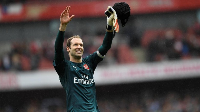 Wenger: Cech Bisa menyerupai Van der Sar, Main Sampai Umur 40 Tahun