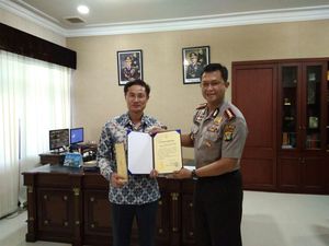 Ungkap Kejahatan, Polres Jaksel Dapat Penghargaan Kedubes Korsel