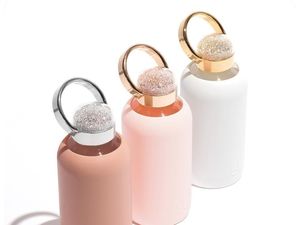 Botol Minum dengan Swarovski Rp 2,5 Juta Ini Terlalu Cantik Untuk Dipakai