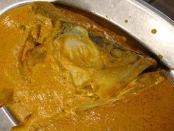 Mau Makan Gulai Kepala Ikan? Datang Saja ke 5 Tempat Makan Ini
