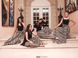 Hari Batik, Nia Ramadhani dan Marshanda Tampil Cantik Berbatik
