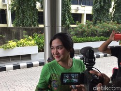 Usai Syahrini, Giliran Vicky Shu Diperiksa Kasus First Travel