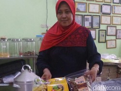 Ini Lho Krupuk Berbahan Dasar Kopi Warga Lamongan, Penasaran?