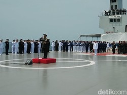Panglima TNI Gelar Tabur Bunga di Selat Sunda