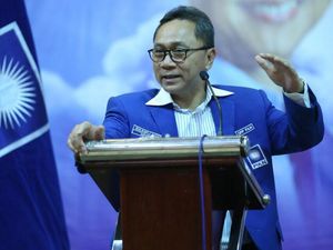 Ketum PAN Dorong UAS Cawapres Prabowo, Diam-diam Temui Jokowi