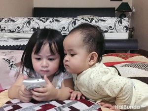Asal Ada Aturan, Gadget Tak Selalu Berdampak Buruk untuk Anak