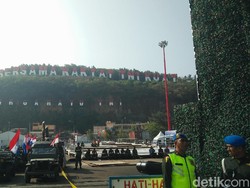 Intip Hiruk Pikuk Geladi Bersih Perayaan HUT ke-72 TNI