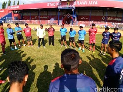 Jelang Playoff, Riono Asnan Gantikan Bejo Sugiantoro Latih Persik