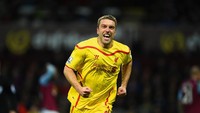 Selain Balotelli, ada juga Rickie Lambert yang diboyong dari Southampton musim panas 2014. Keduanya bernasib sama karena Lambert dilepas semusim setelahnya (Laurence Griffiths/Getty Images)