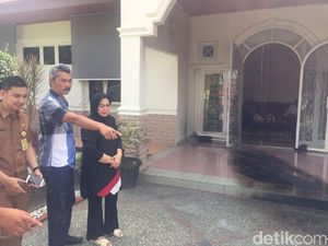 Rumah Anggota DPRD Riau Dilempar Bom Molotov