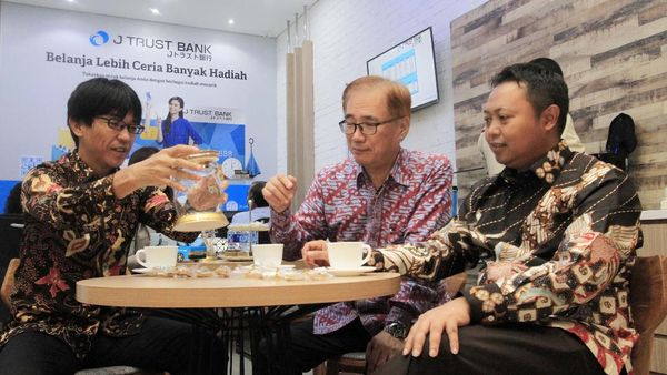 Kantor Perbankan Ini Mirip Cafe