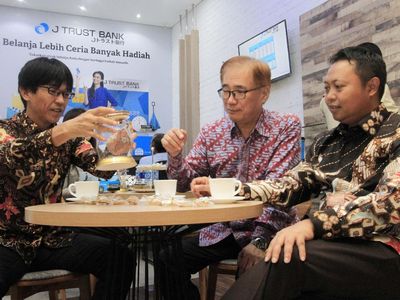 Kantor Perbankan Ini Mirip Cafe