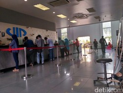 Saat Money Changer Diserbu Masyarakat