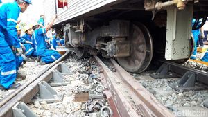 Lepas dari Rel, Begini Posisi Roda KRL Anjlok di Manggarai