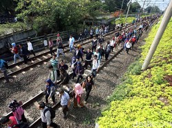 Berdampak Hingga Jauh Ketika KRL Anjlok di Manggarai