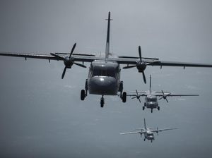 TNI Bantu Perbaikan Mesin Pesawat Militer Papua Nugini