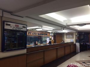 Pasca Musim Haji, Banyak Orang Tukar Riyal di Money Changer Pasca Musim Haji, Banyak Orang Tukar Riyal di Money Changer