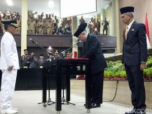 Lantik Bupati Banyuasin, Alex Noerdin Minta Petani Diperhatikan