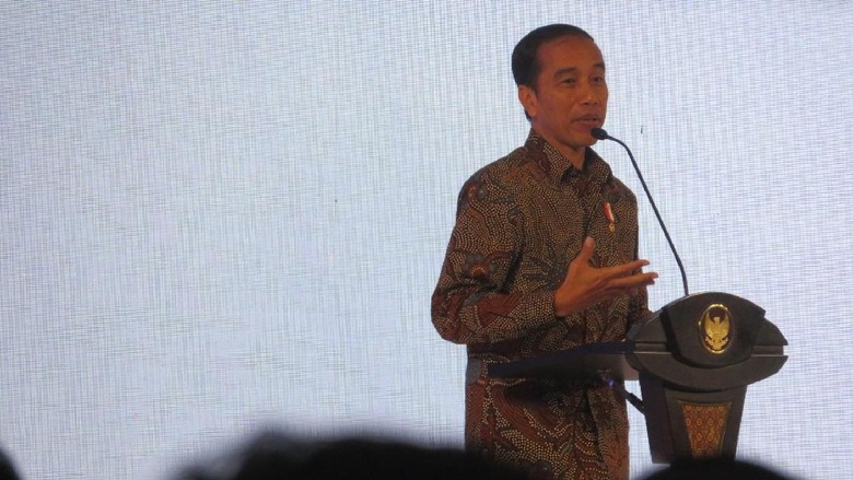 Jokowi: Ngapain BUMN Urus Katering? Saya Minta 800 Dimerger