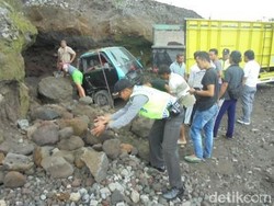 Seorang Penambang Pasir di Magelang Tewas Tertimbun Longsor
