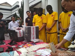 Polda Jabar Ciduk Warganet Terlibat Pemalsuan STNK Mobil