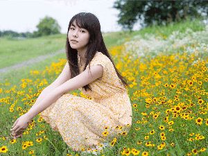 Nggak Nyangka, Gadis yang Dulu Kerja di Ladang Kini Jadi Model Sukses